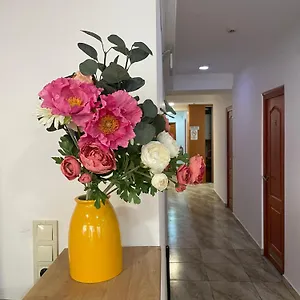 Hostel Center And, Budapest