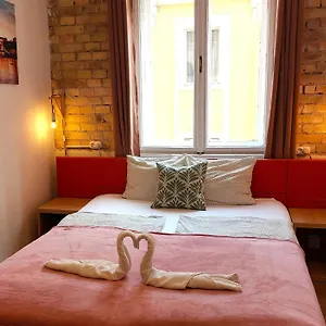  Auberge de jeunesse Goodmo Smart & Suits & Aparts